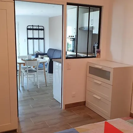 Independant Dans Maison Individuelle Apartment